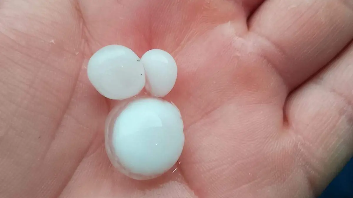  Granizo cae en Ciudad Victoria, Tamaulipas en medio de una onda de calor Facebook